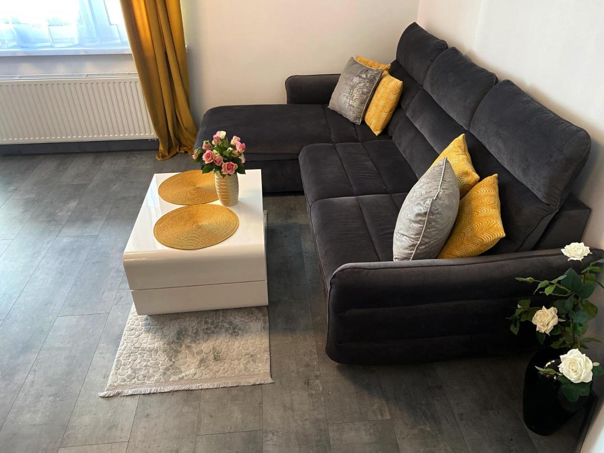Апартаменты Apartament Sloneczny Еленя-Гура Экстерьер фото